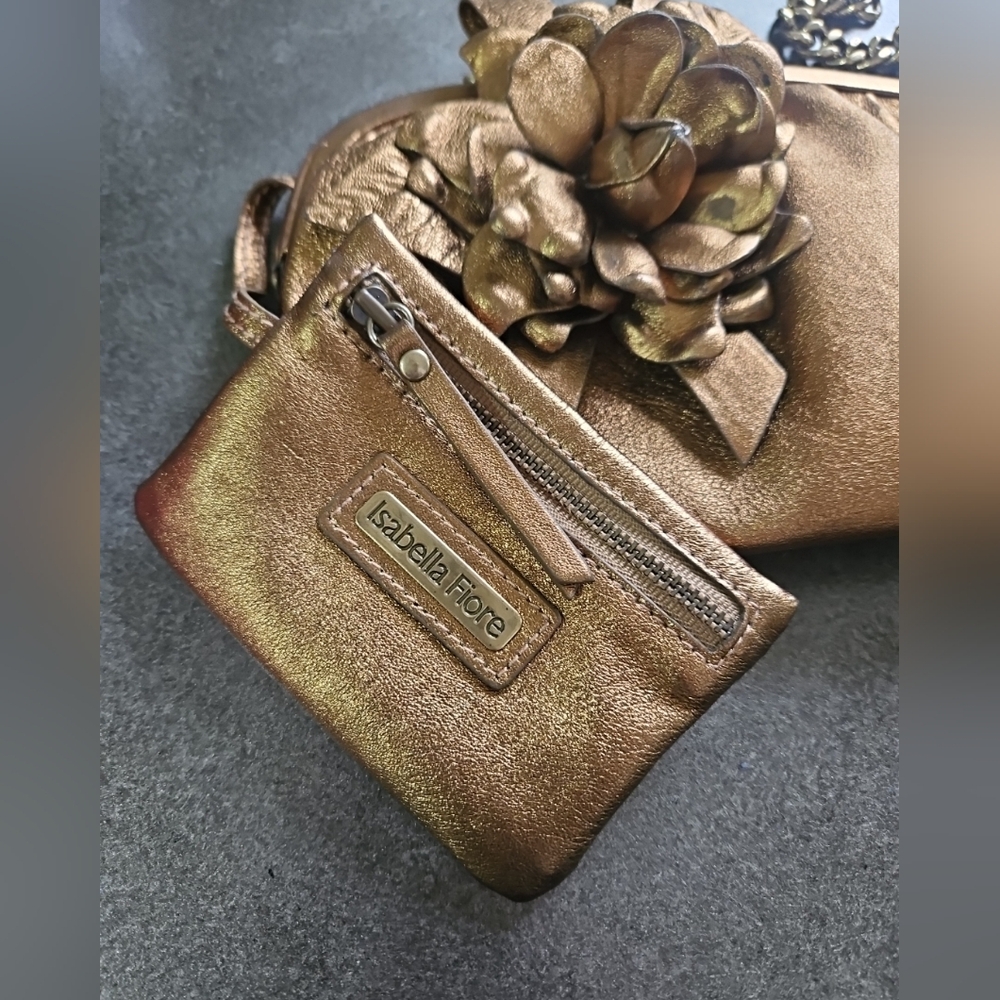 Isabella Fiore Metallic Leather Small Shoulder Bag With Attached Coin Purse Twi - Picture 4 of 10